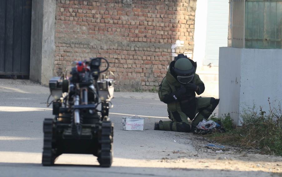 एमाले नेता बाँस्कोटाको घरमा भेटिएको शङ्कास्पद वस्तु सेनाद्वारा निष्क्रिय